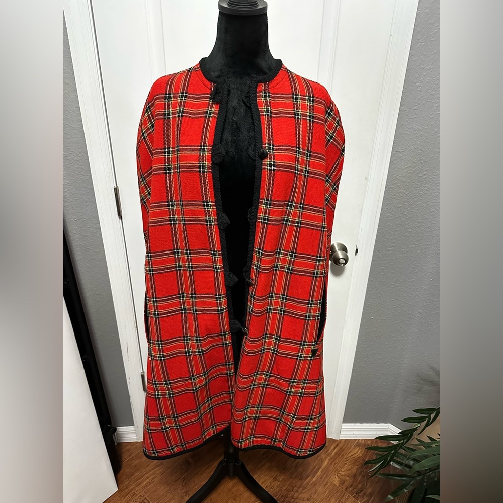 Pendleton Reversible Cape Coat Red Plaid Black Os… - image 2